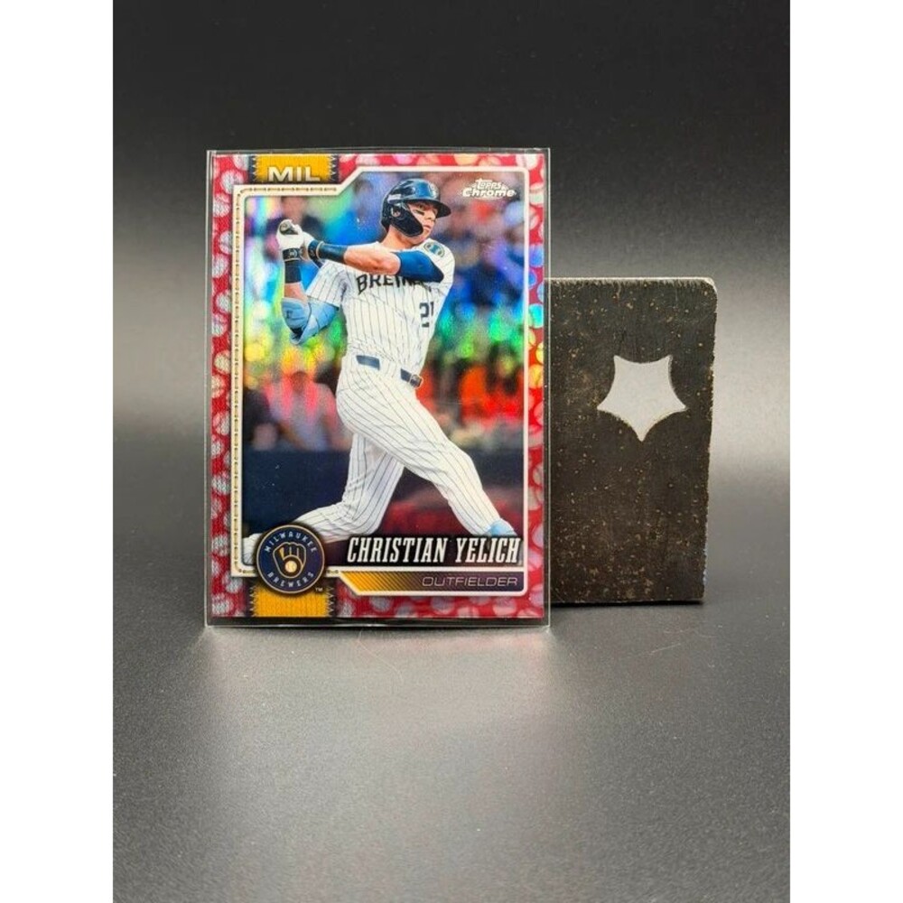 2026 Topps Chrome Christian Yelich Red Baseball Border Parallel Brewers refracto